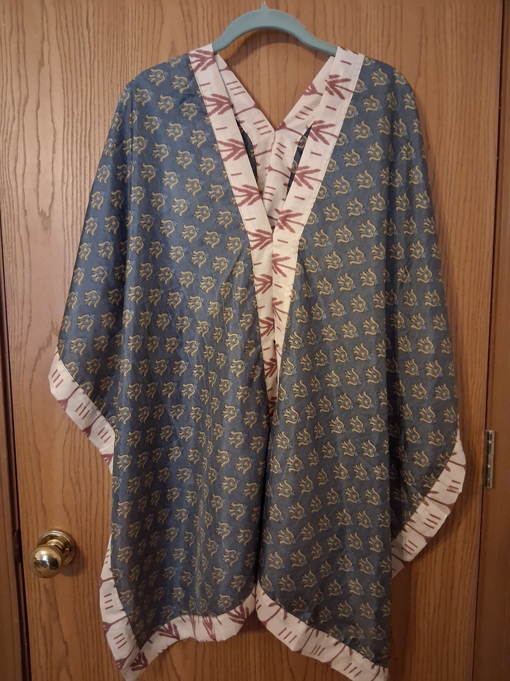 JADED GYPSY Printed Blueish/Grey Tunic with Cream Trim NWT ONE SIZE